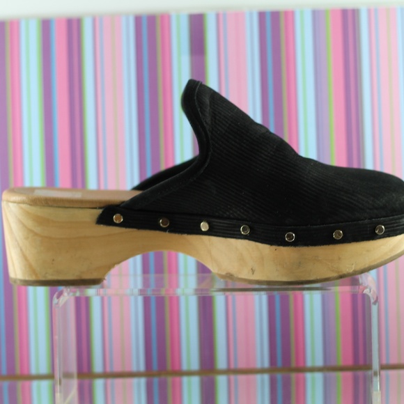 Dolce Vita Wood Clogs - Picture 6 of 14